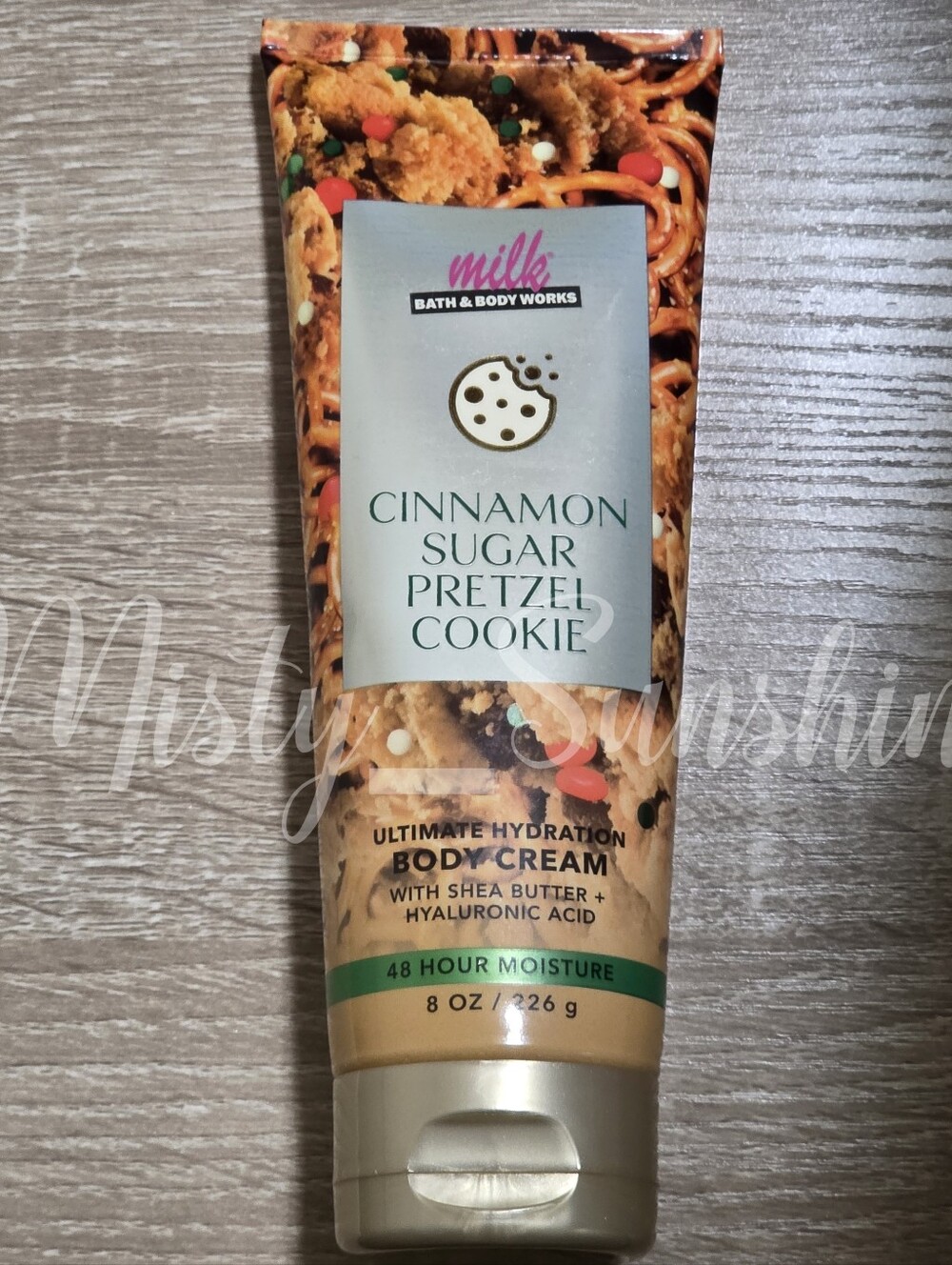 Bath & Body Works Milk Bar Cinnamon Sugar Pretzel Cookie Body Cream 8oz NEW RARE